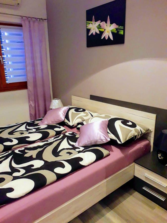 Apartment Klaudio Сень Екстер'єр фото