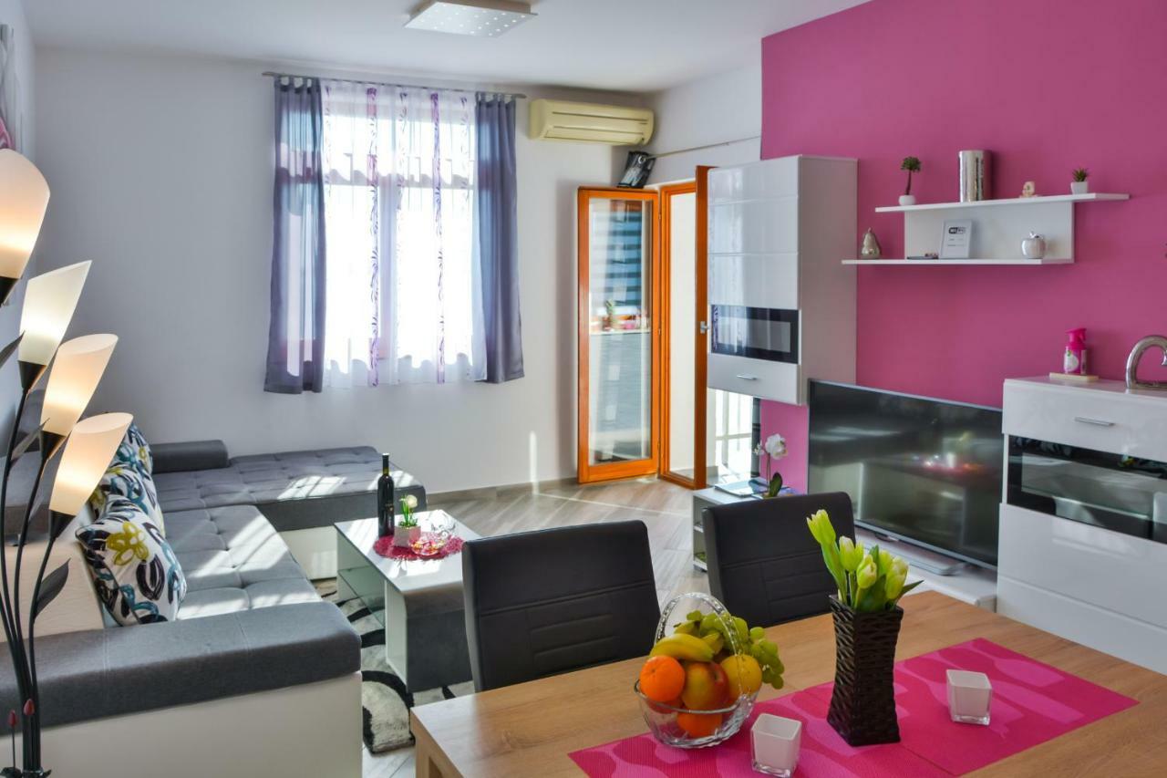 Apartment Klaudio Сень Екстер'єр фото