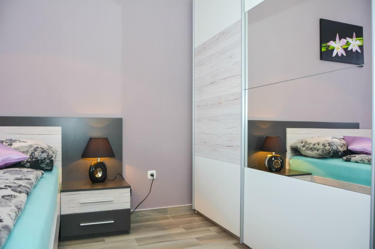 Apartment Klaudio Сень Екстер'єр фото