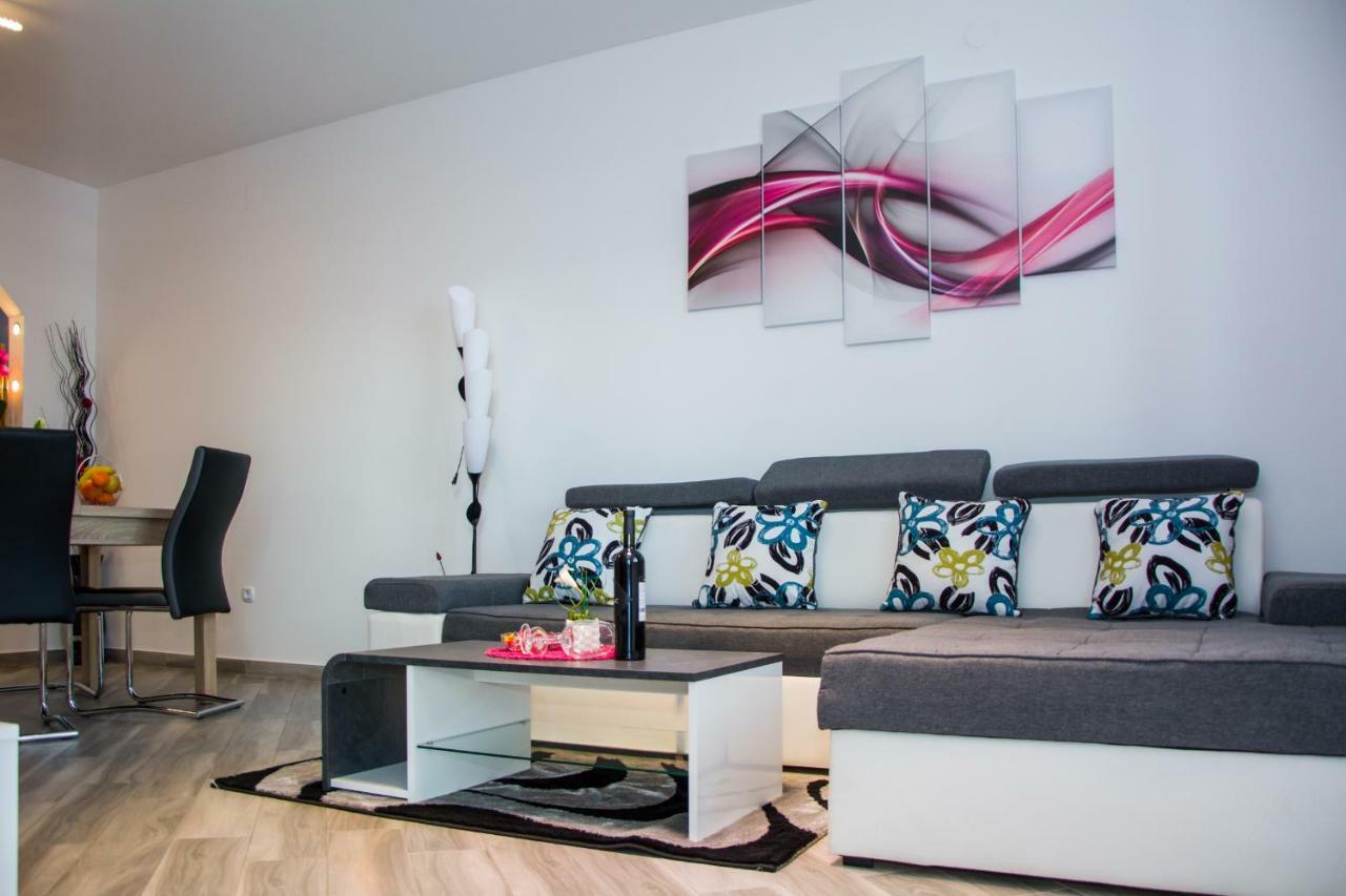 Apartment Klaudio Сень Екстер'єр фото